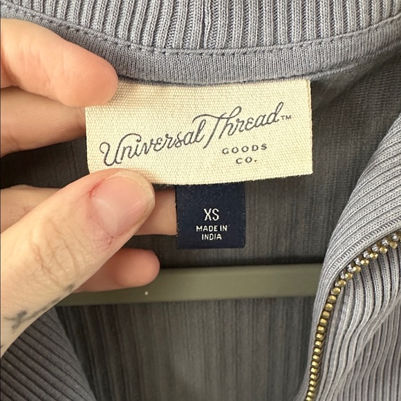 Universal Thread Half-Zip Ribbed Pullover - Picture 3 of 4